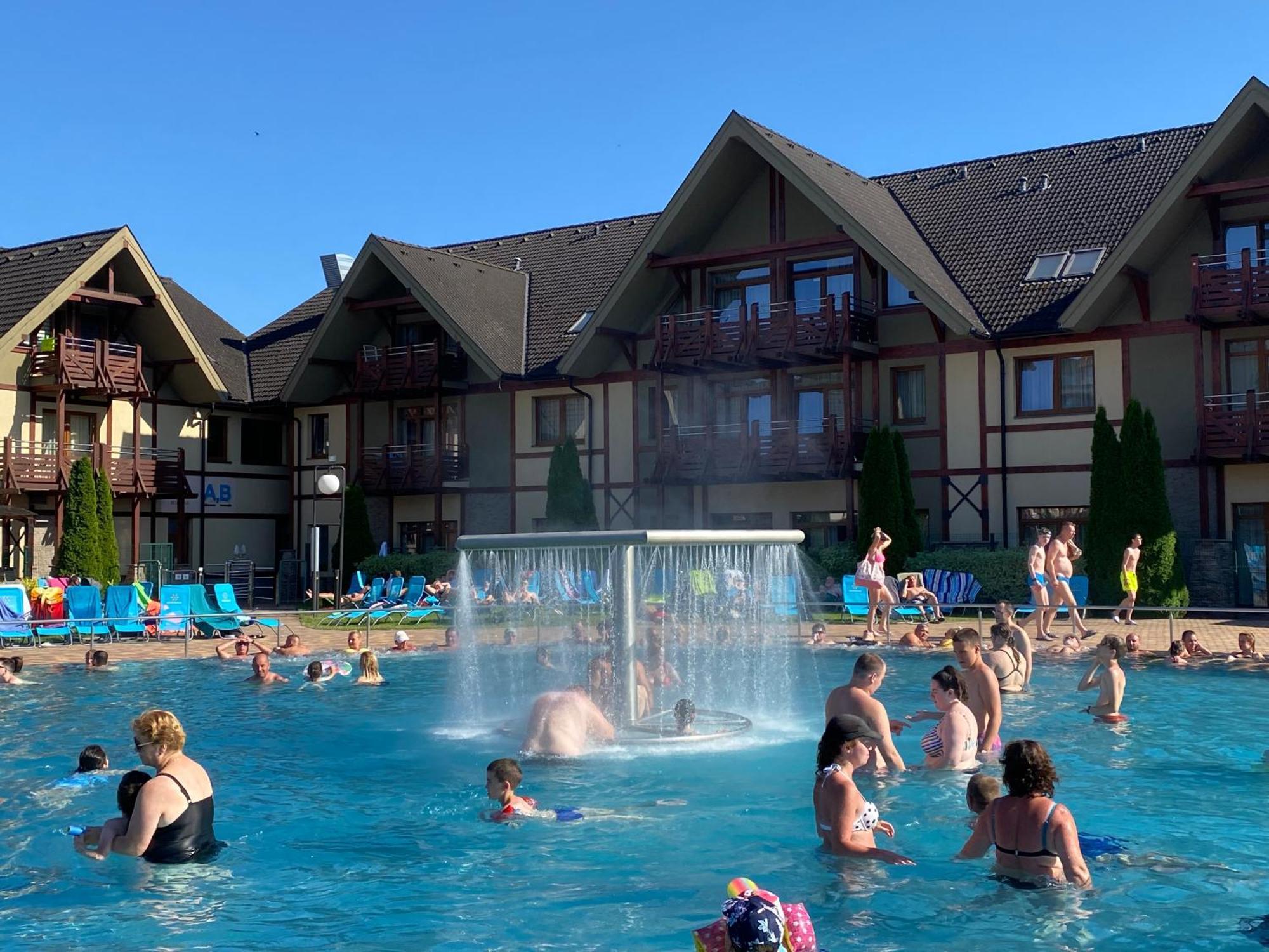 Apartment Family Besenova - Free Swimming Pool 外观 照片